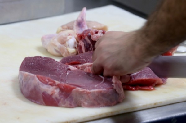 Acrimat alerta que tarifa dos EUA pode influenciar Japão e Coreia, travando novos mercados para carne brasileira