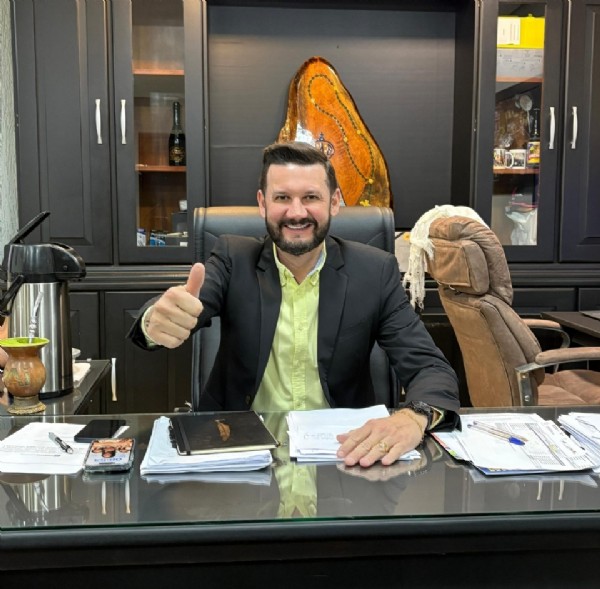 MP recomenda que prefeito suspenda projeto de energia solar por suspeita de sobrepreço