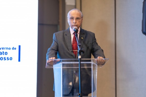 “Mato Grosso é estado solução”, diz Júlio Campos sobre equilíbrio da balança comercial do país