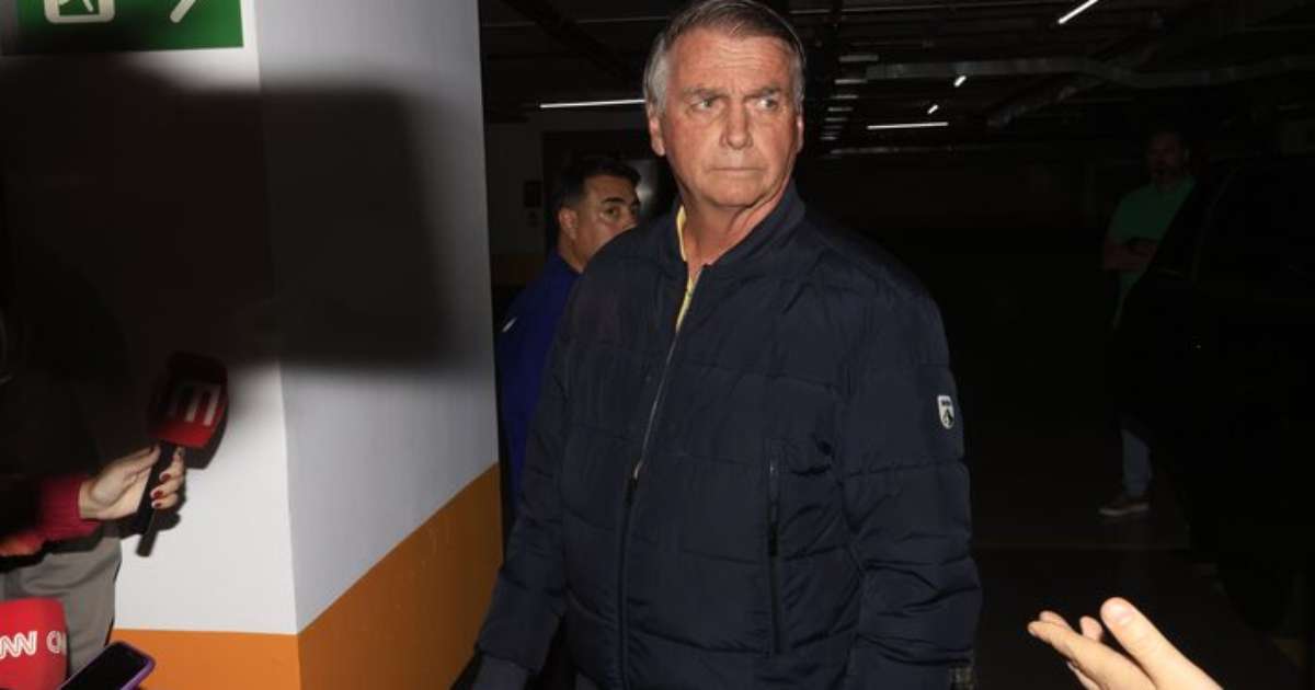 O que se sabe sobre o pen drive encontrado pela PF no banheiro da casa de Bolsonaro