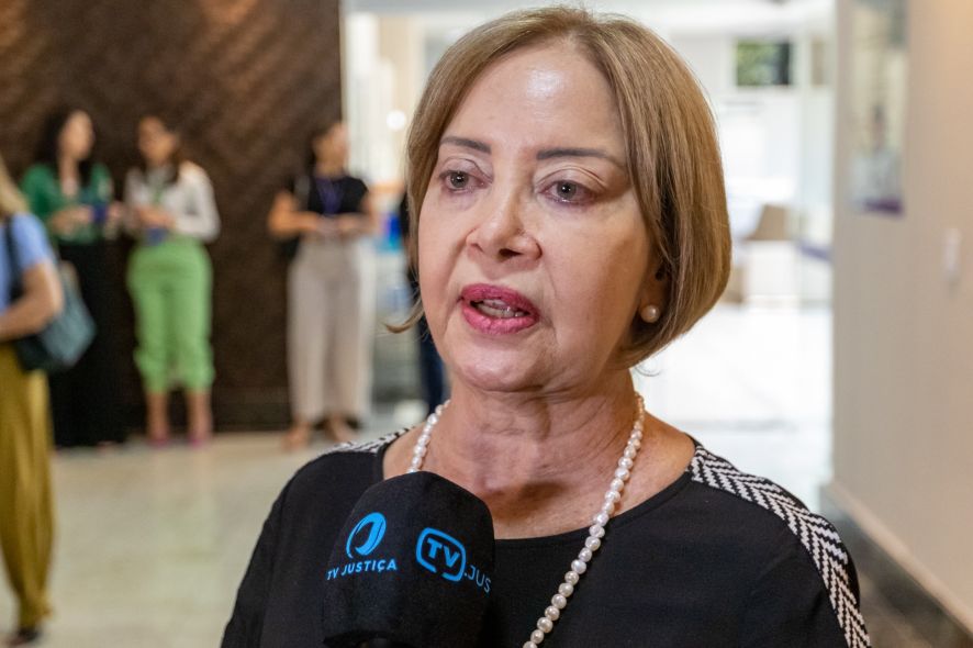 Tribunal cita "inconsistências graves" e nega reintegrar tabelião