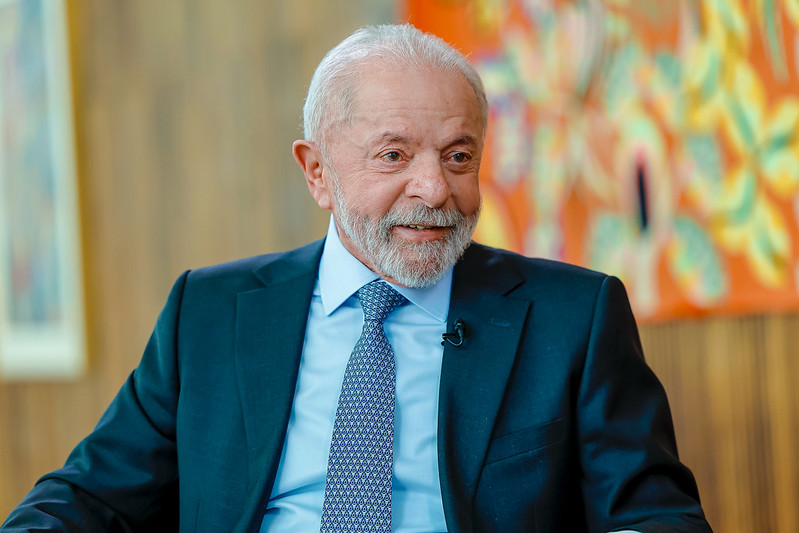 Lula alega falta de previsão orçamentária para barrar aumento do número de deputados