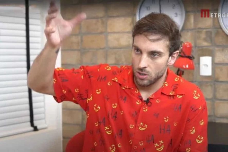 Léo Lins volta a fazer piada gordofóbica com Thais Carla