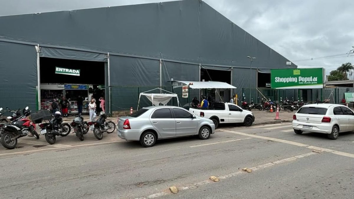 Comerciantes trabalham em estrutura provisória de contêineres. (Foto: Reprodução/Instagram)