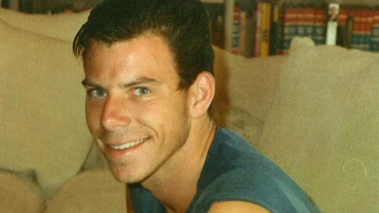 Erik Menendez é internado com condição delicada