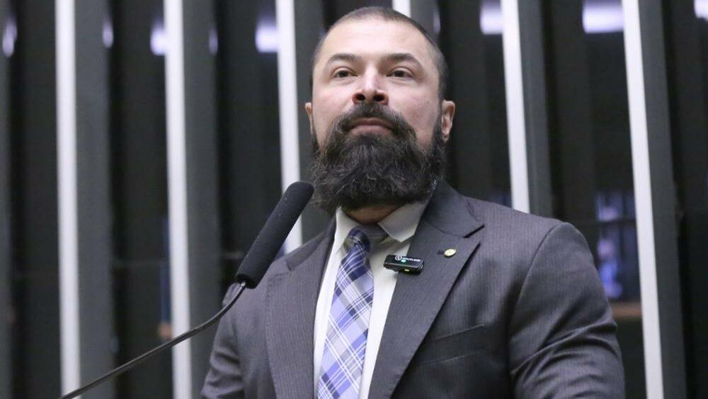 Deputado apresenta projeto para extinguir IOF