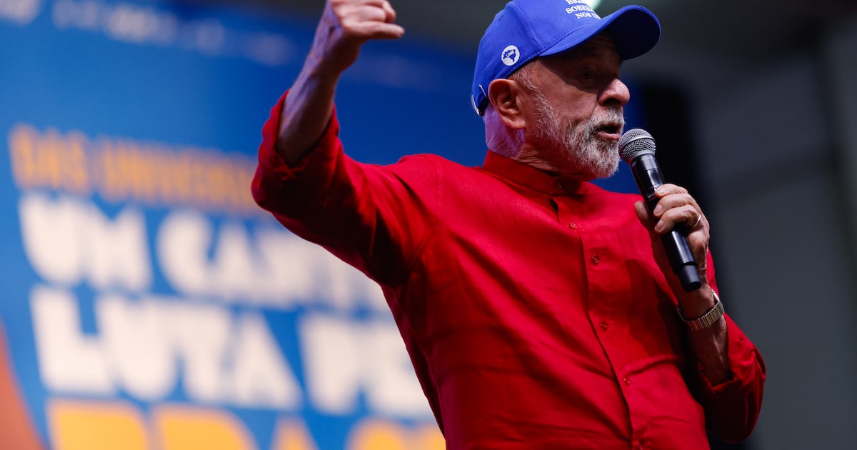 Lula adota tom de campanha no Nordeste: ‘Não vou entregar o País de volta para bando de malucos’