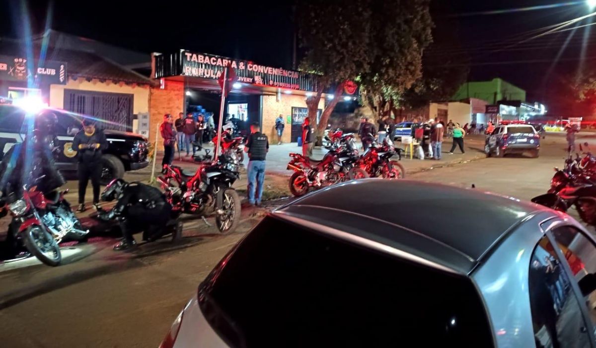 Adolescentes com álcool e contrabando: polícia faz operação em bares