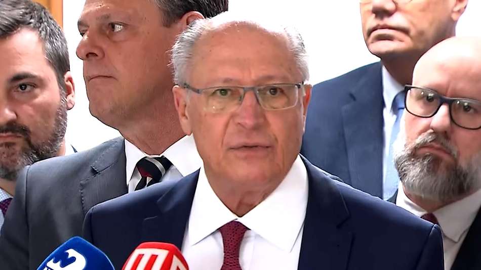 Alckmin afirma que governo quer resolver tarifaço de Trump ainda este mês