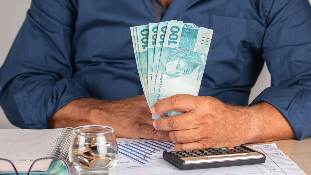 Trabalhador pode receber até R$ 1.518 em benefício