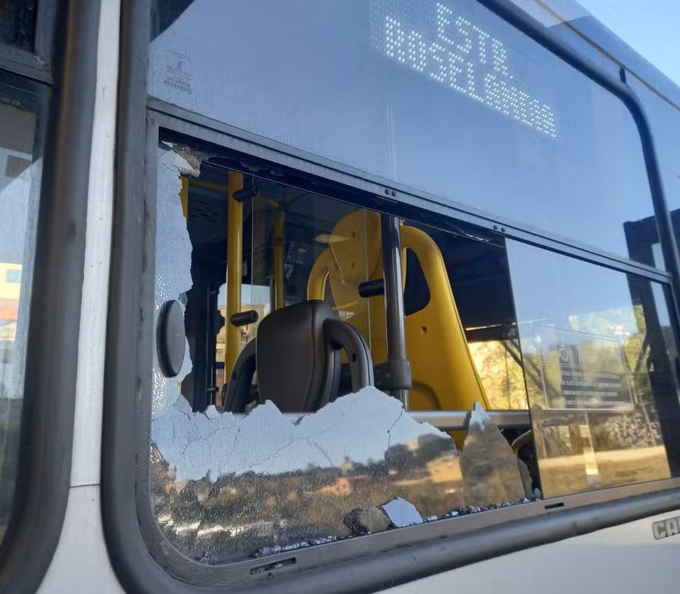 SP: Nunes diz estar “p… da vida” com ataques a ônibus
