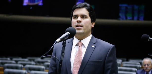 Mesmo pressionado, Fufuca não larga ministério de olho no Senado