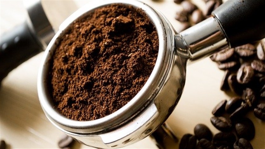 Café em queda após ganhos com tarifas