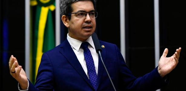 Petista sugere a ministros que troquem Mickey e Pateta pela Amazônia