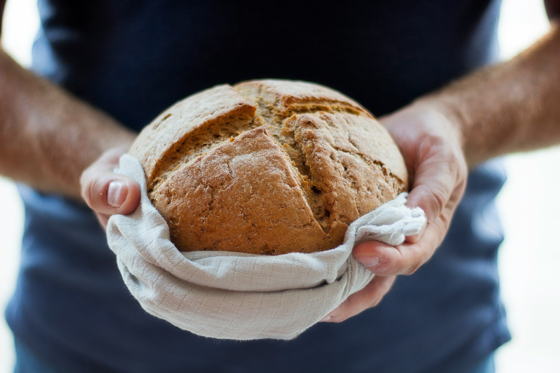 É saudável comer pão? Saiba como incluir o alimento no seu dia a dia | Vida Saudável