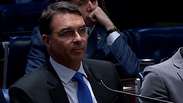 Flávio pede que Trump suspenda tarifaço ao Brasil após Bolsonaro ser alvo da PF