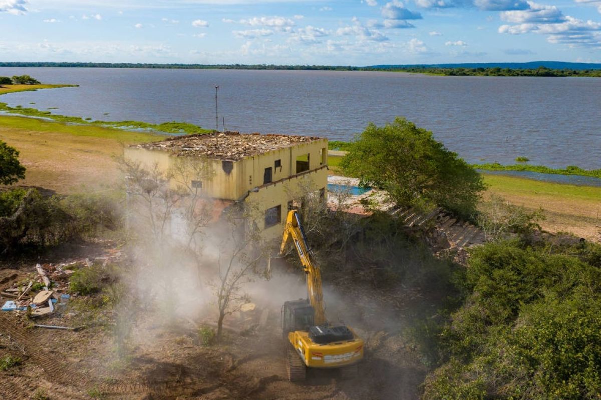 MPE consegue demolir casa amarela e mira outras mansões em MT