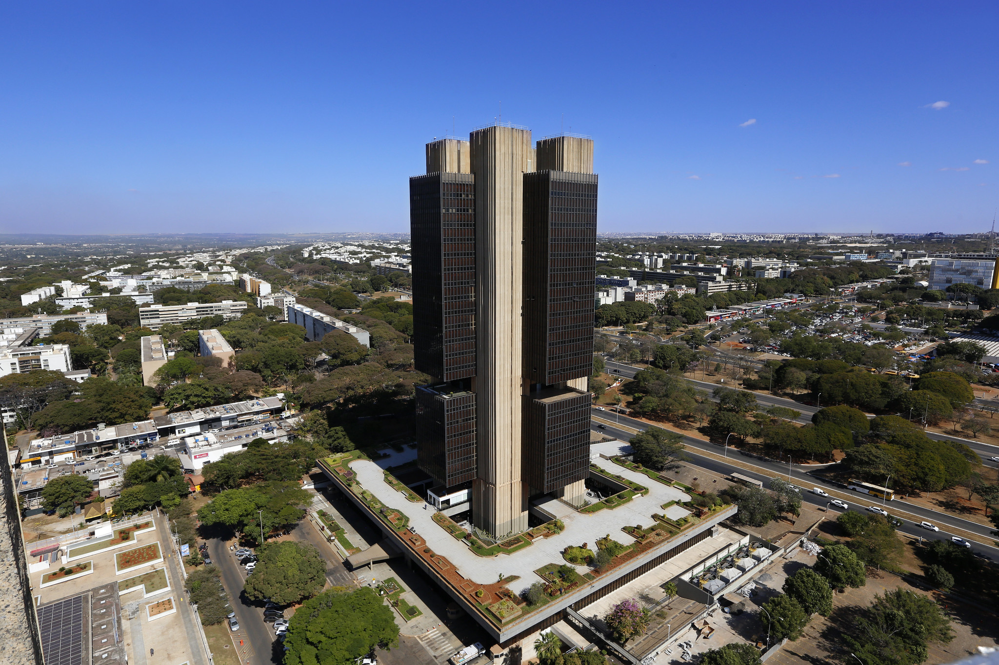 Sindicato reclama de tentativa de “fomentar indisposição” entre BC e STF