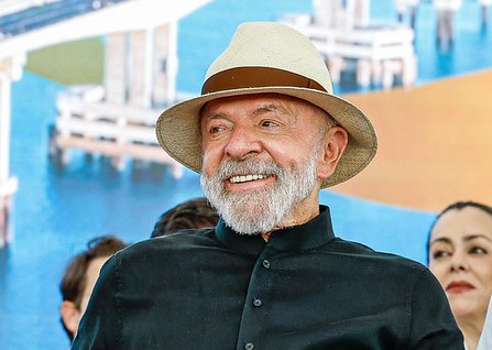 Lula encaminha duas trocas na diretoria do Banco Central