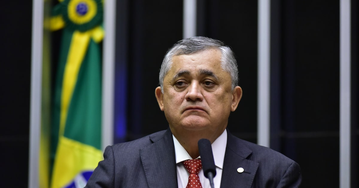 Governo tem fim da escala 6×1 como prioridade em 2026, mas ainda bate cabeça sobre proposta