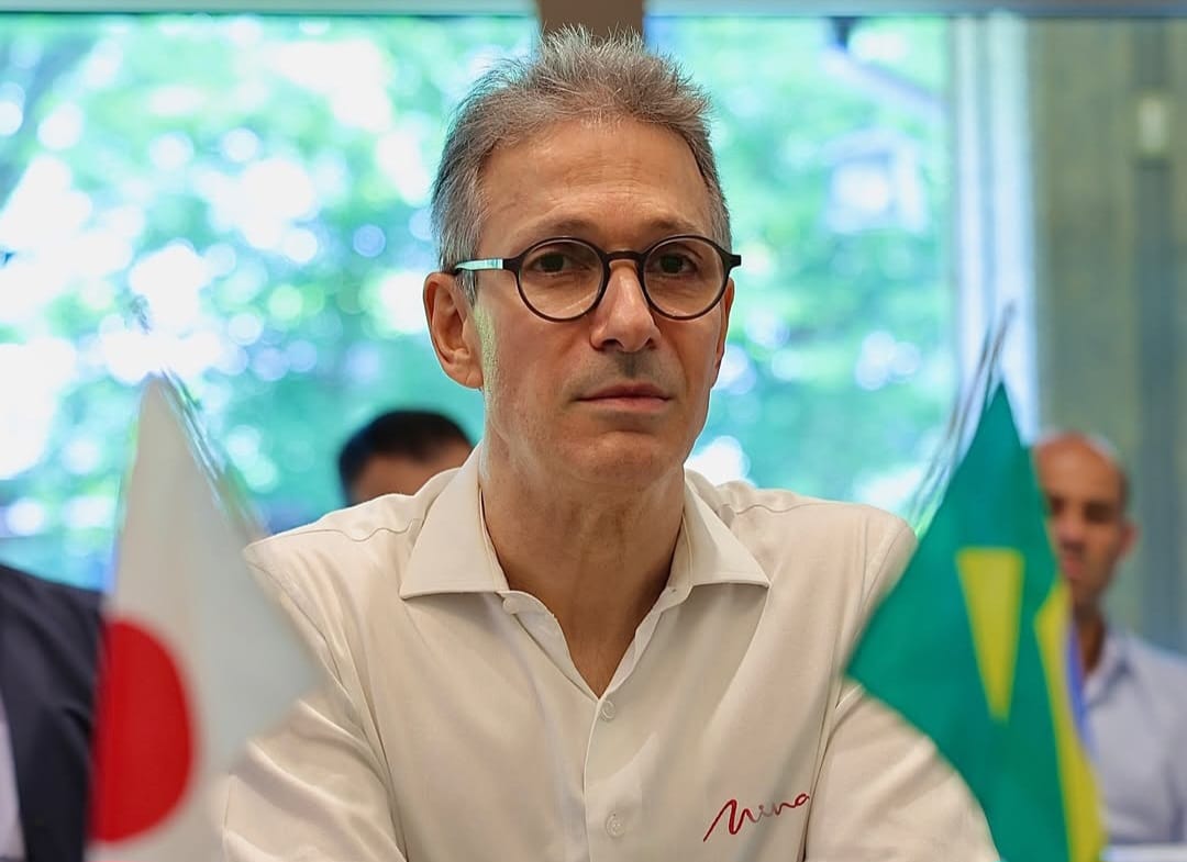 Zema assina lei que abre caminho para privatização da Copasa