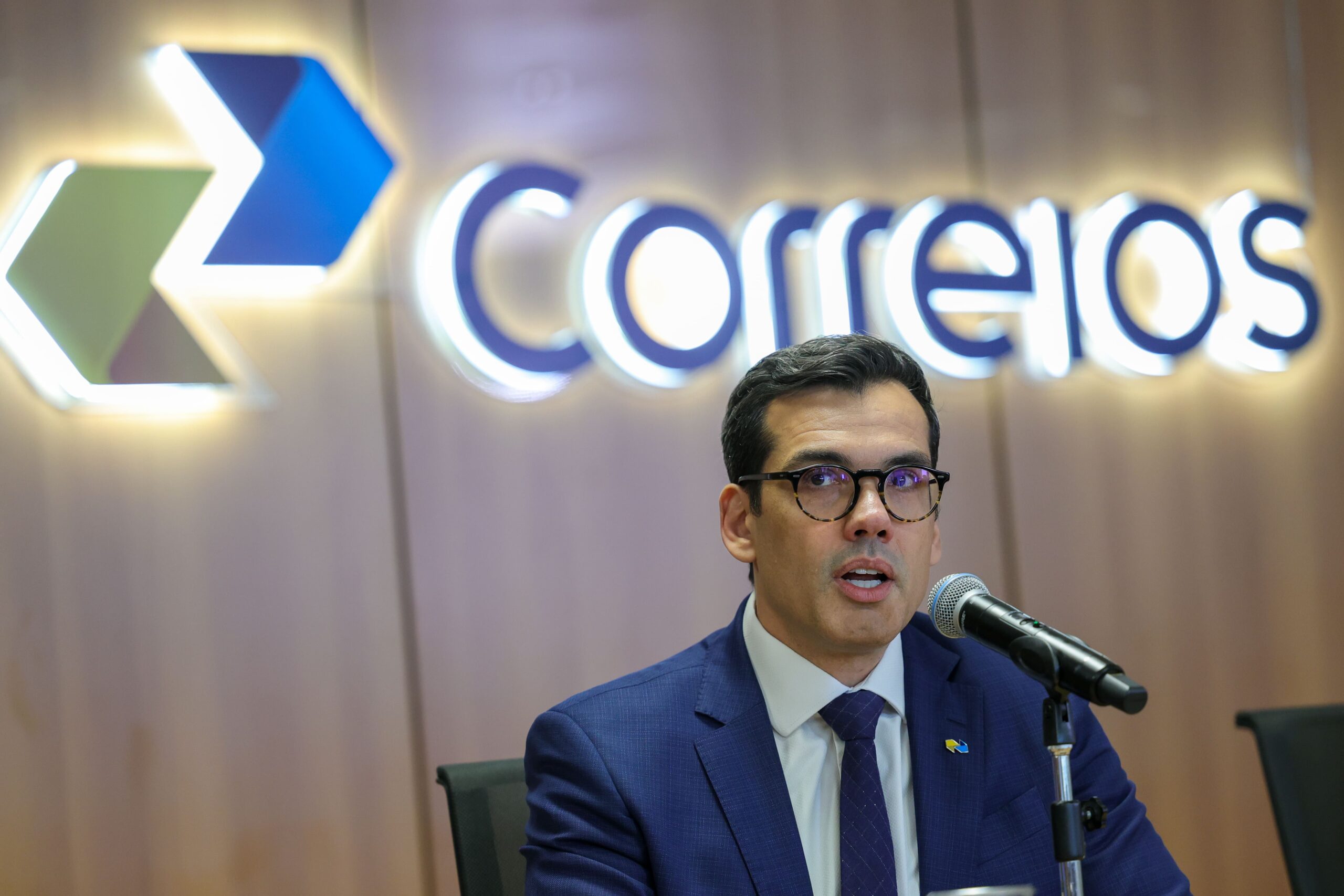 Correios ainda precisam de R$ 8 bi, diz presidente da estatal