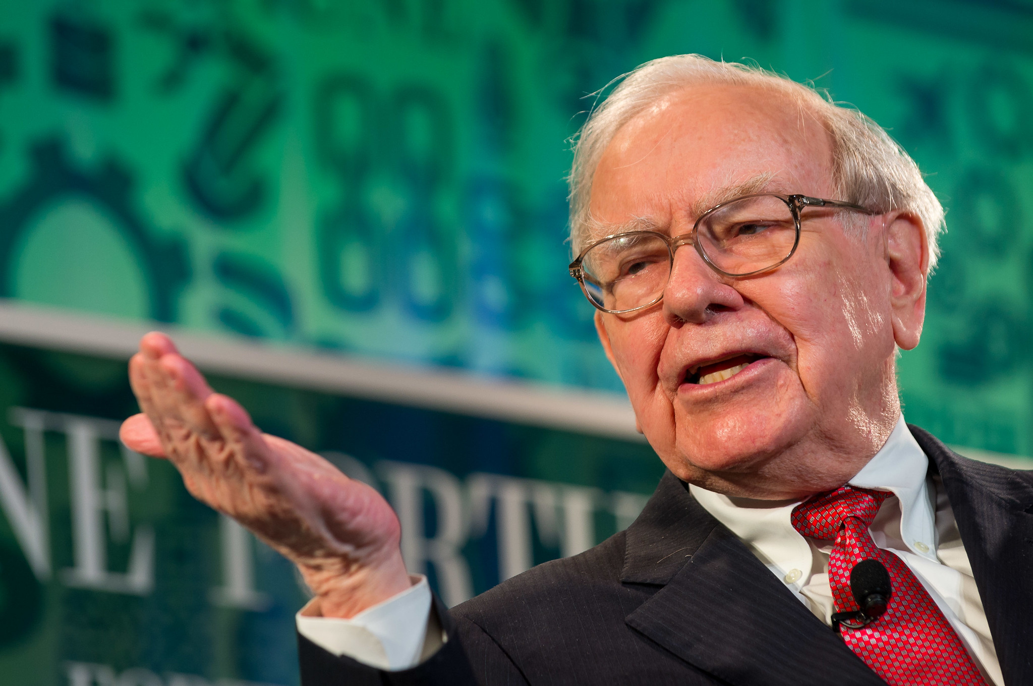 Warren Buffett passa o bastão na Berkshire