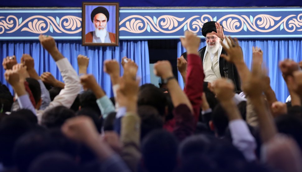 Regime do Irã parece ‘desnorteado’, diz Economist