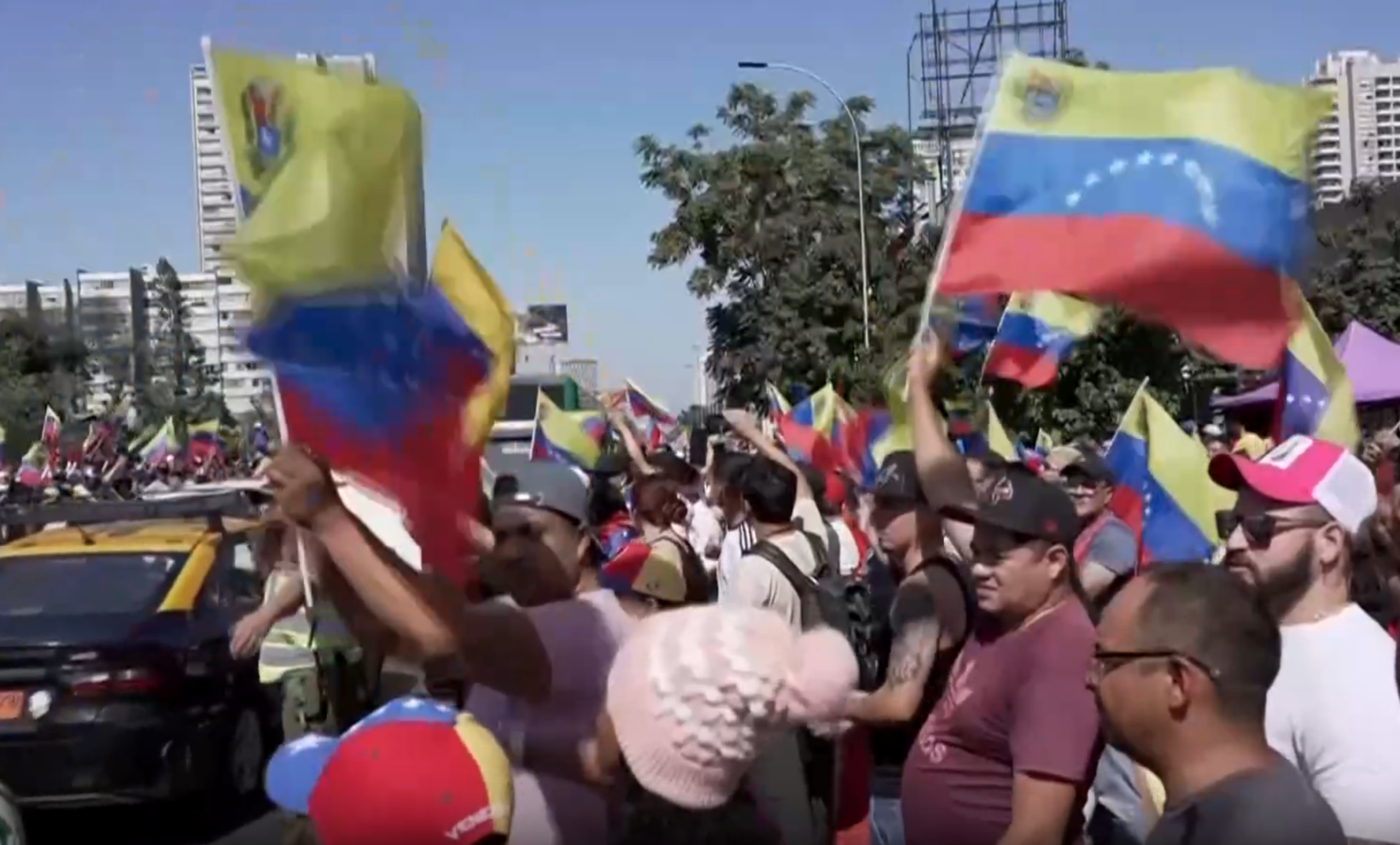 Deputados venezuelanos vão propor anistia a presos políticos