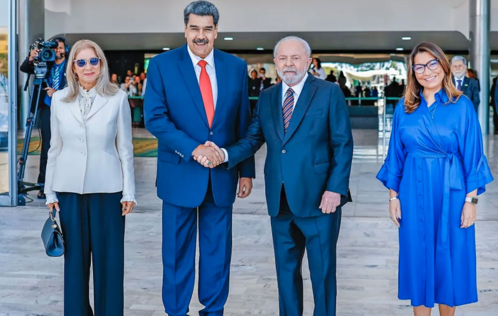 Crusoé: As graves acusações contra Maduro e Cilia Flores