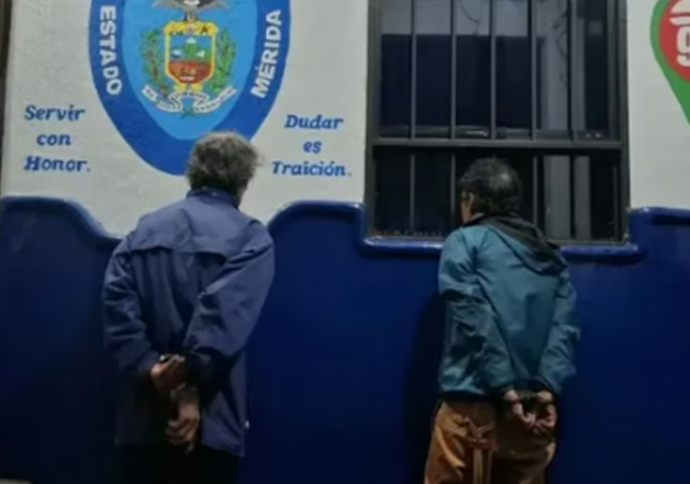 Regime chavista prende dois homens que celebraram captura de Maduro