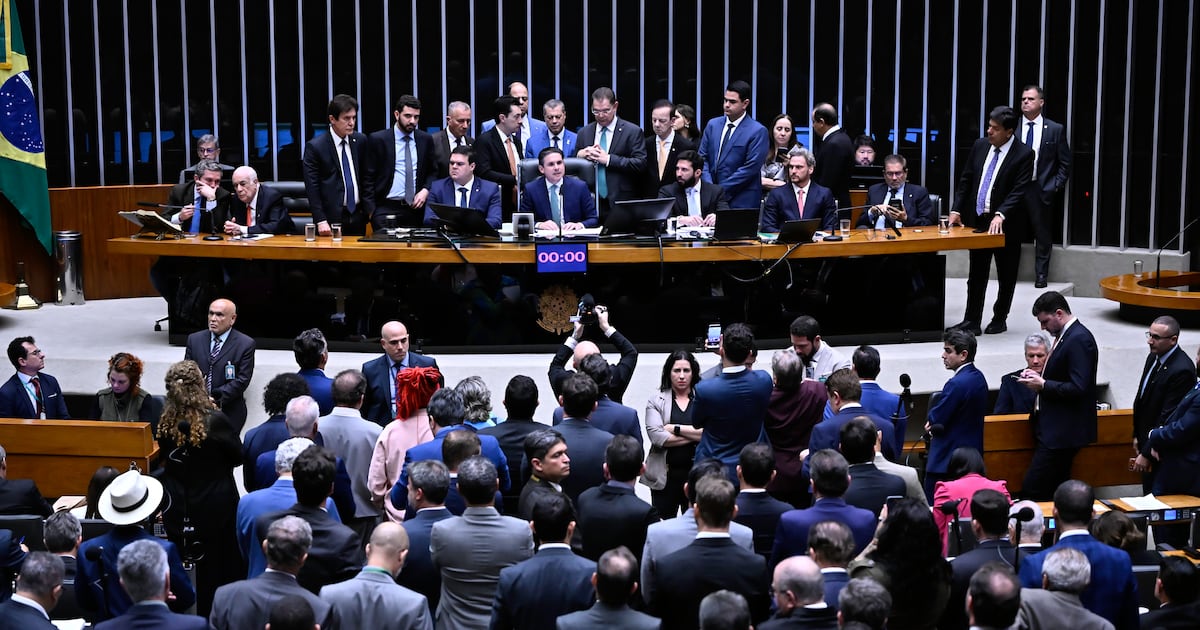 Congresso e STF negociam: avançam com PL da dosimetria e freiam nova lei do impeachment