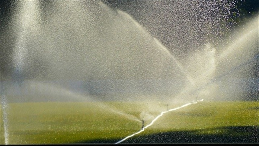 Irrigação por aspersão exige avaliação técnica no campo