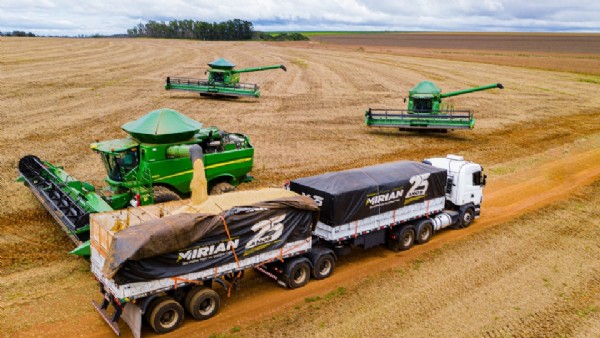 Mato Grosso amplia exportações e passa a vender para 164 países em 2025