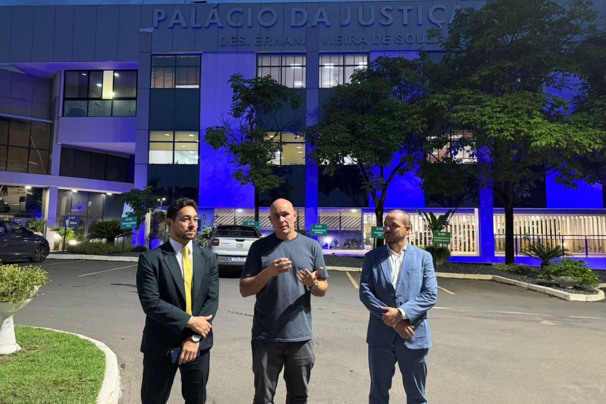 Justiça suspende despejo de famílias após ação da Prefeitura