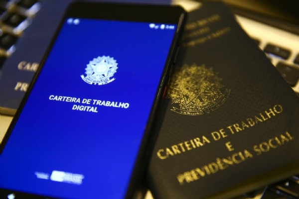 Mato Grosso tem queda de 51% de contratações em comparação ao ano anterior