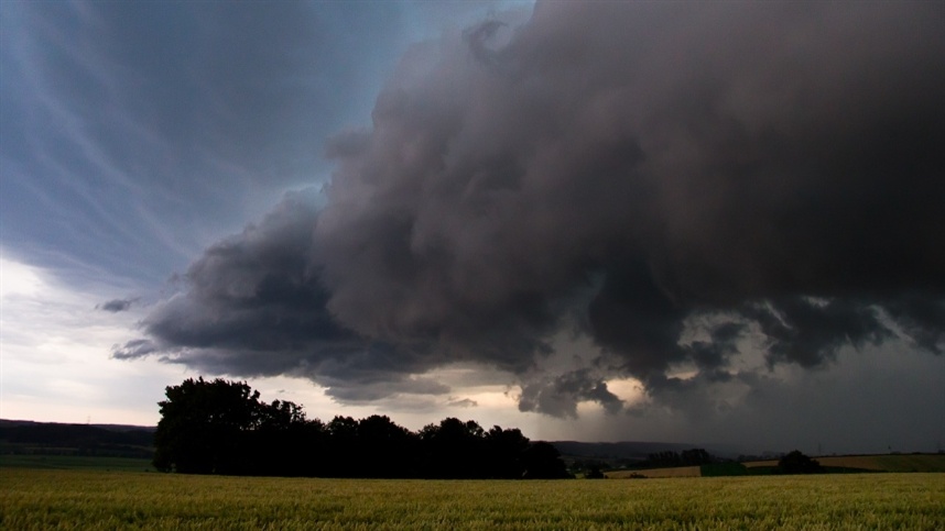 Brasil pode ter chuva e queda de temperatura na Páscoa