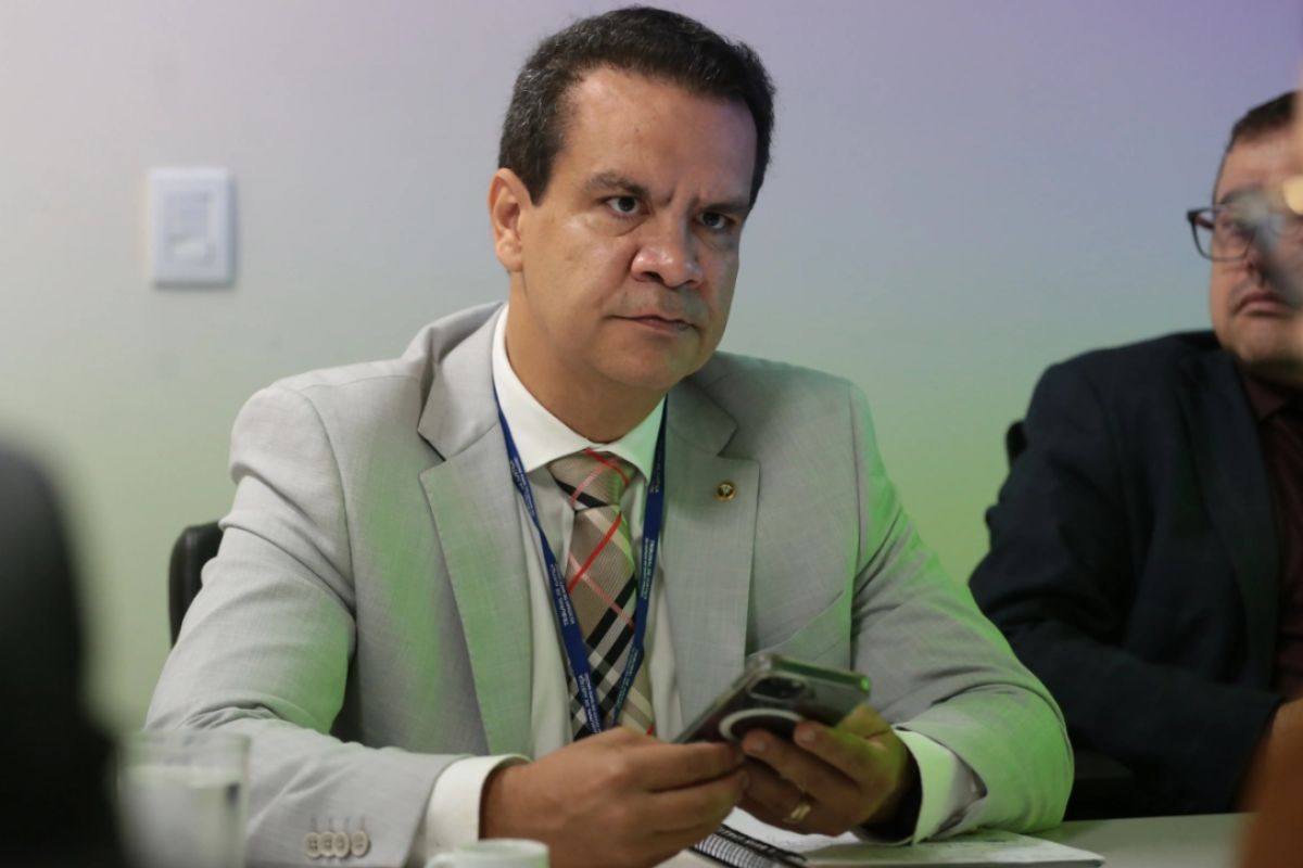 Irmão de Riva e engenheiro são condenados a 5 anos por fraude