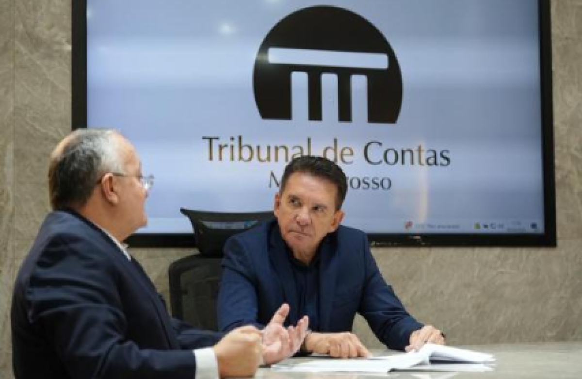 Sérgio Ricardo recebe novos documentos sobre pagamentos do governo estadual à Oi