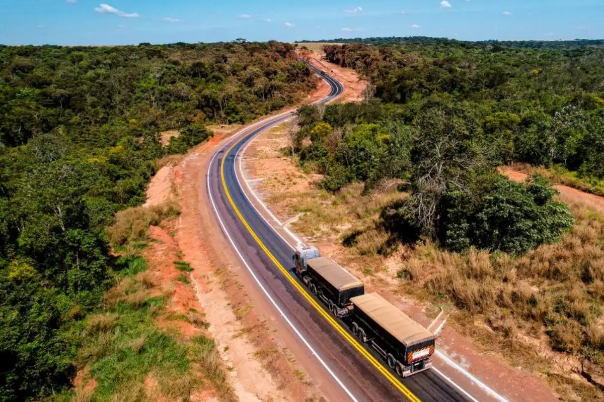 Leilão da Rodovia Multimodal prevê R$ 4,7 bilhões em investimentos e geração de 25 mil empregos. (Foto: Secom-MT)