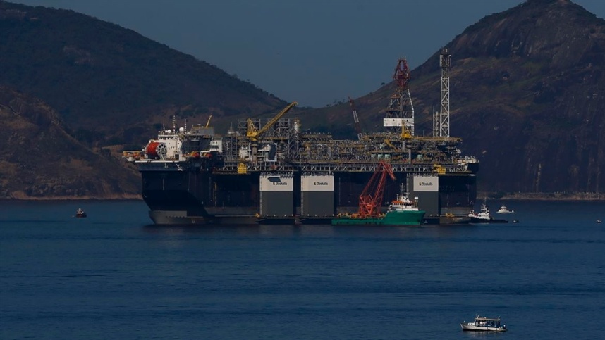 Petróleo dispara com nova escalada de conflito