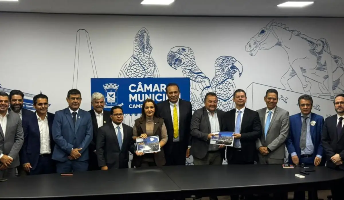 Prefeitura entrega LDO 2027 à Câmara com orçamento de R$ 7,2 bilhões