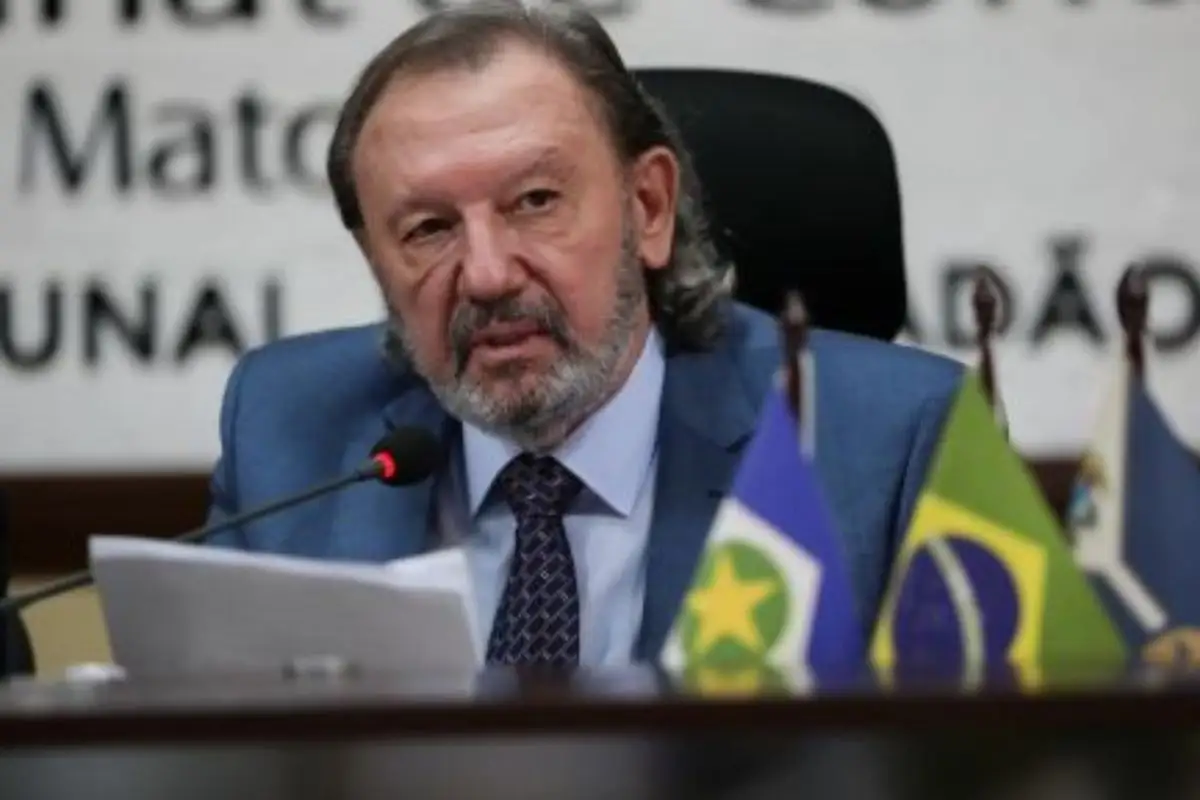 o conselheiro José Carlos Novelli,