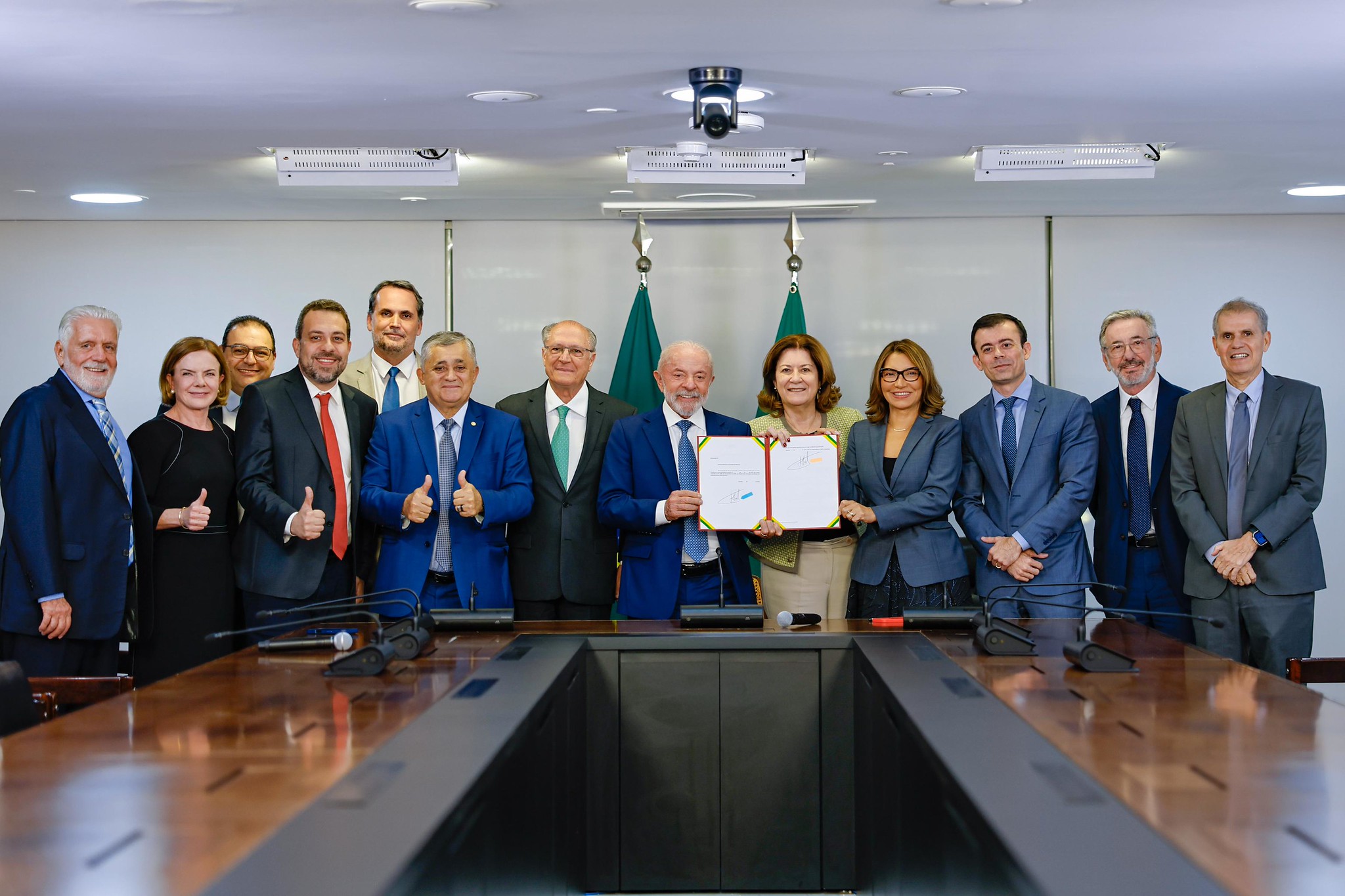 CNI recorre ao STF contra fim da ‘taxa das blusinhas’