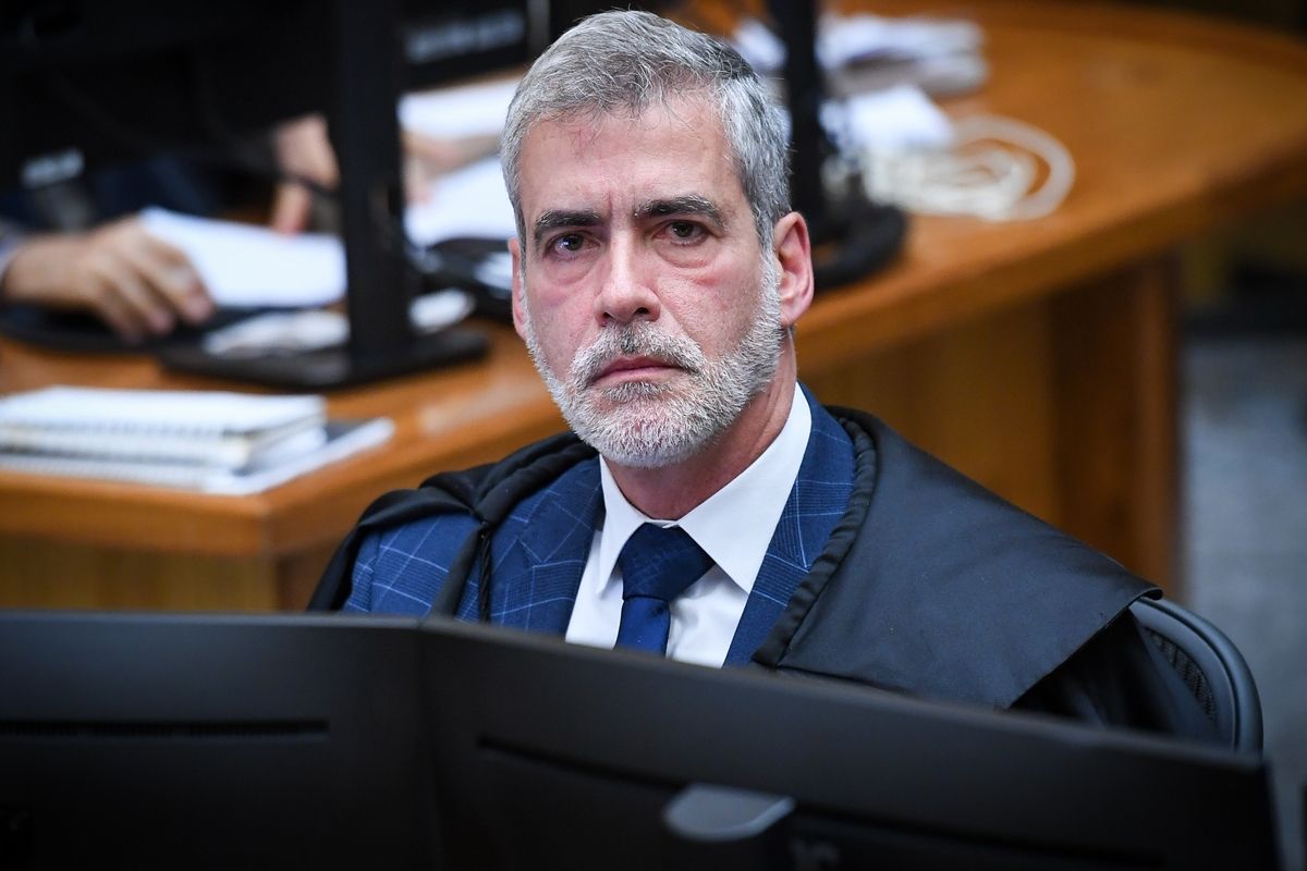 STJ cita recurso genérico e mantém João Emanuel condenado