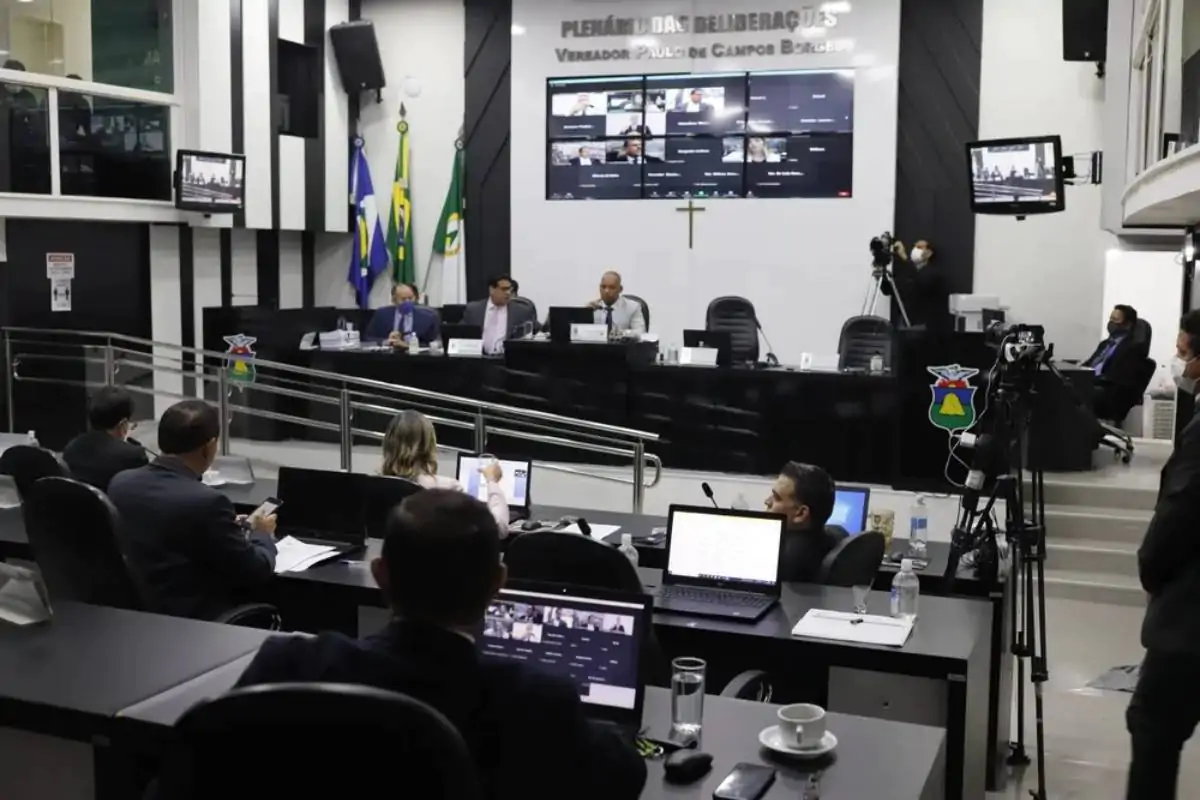 Aprovada pela Câmara, lei foi sancionada pelo prefeito de Cuiabá, Emanuel Pinheiro. (Foto: Divulgação)