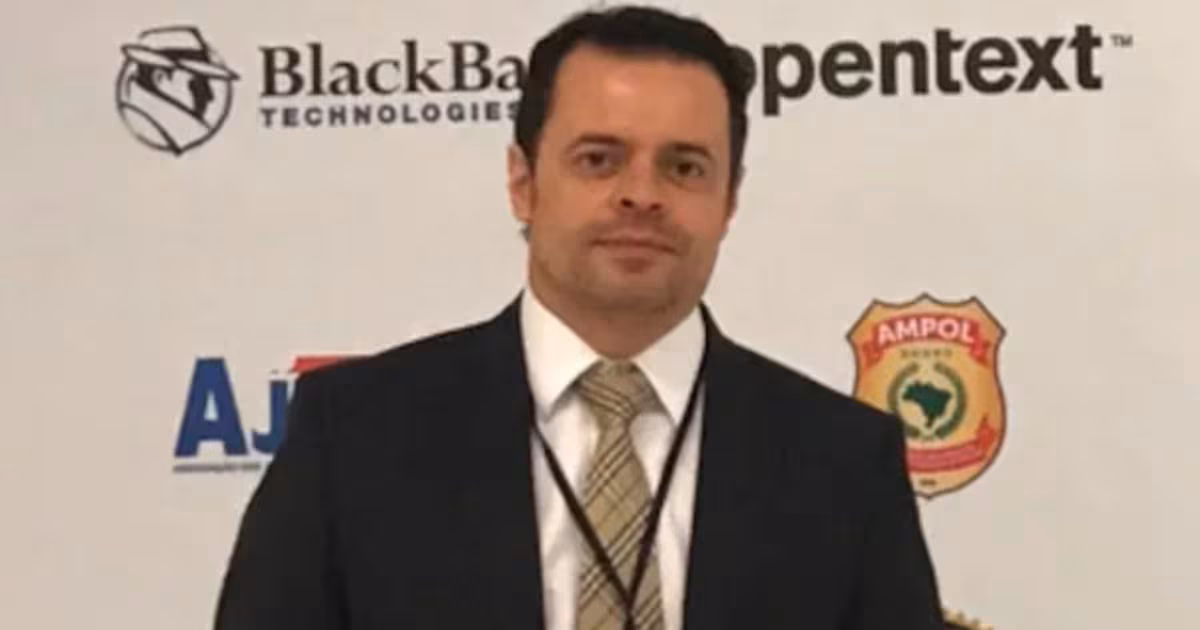 Brasil aguarda comunicado oficial dos EUA e segura reação após expulsão de delegado da PF