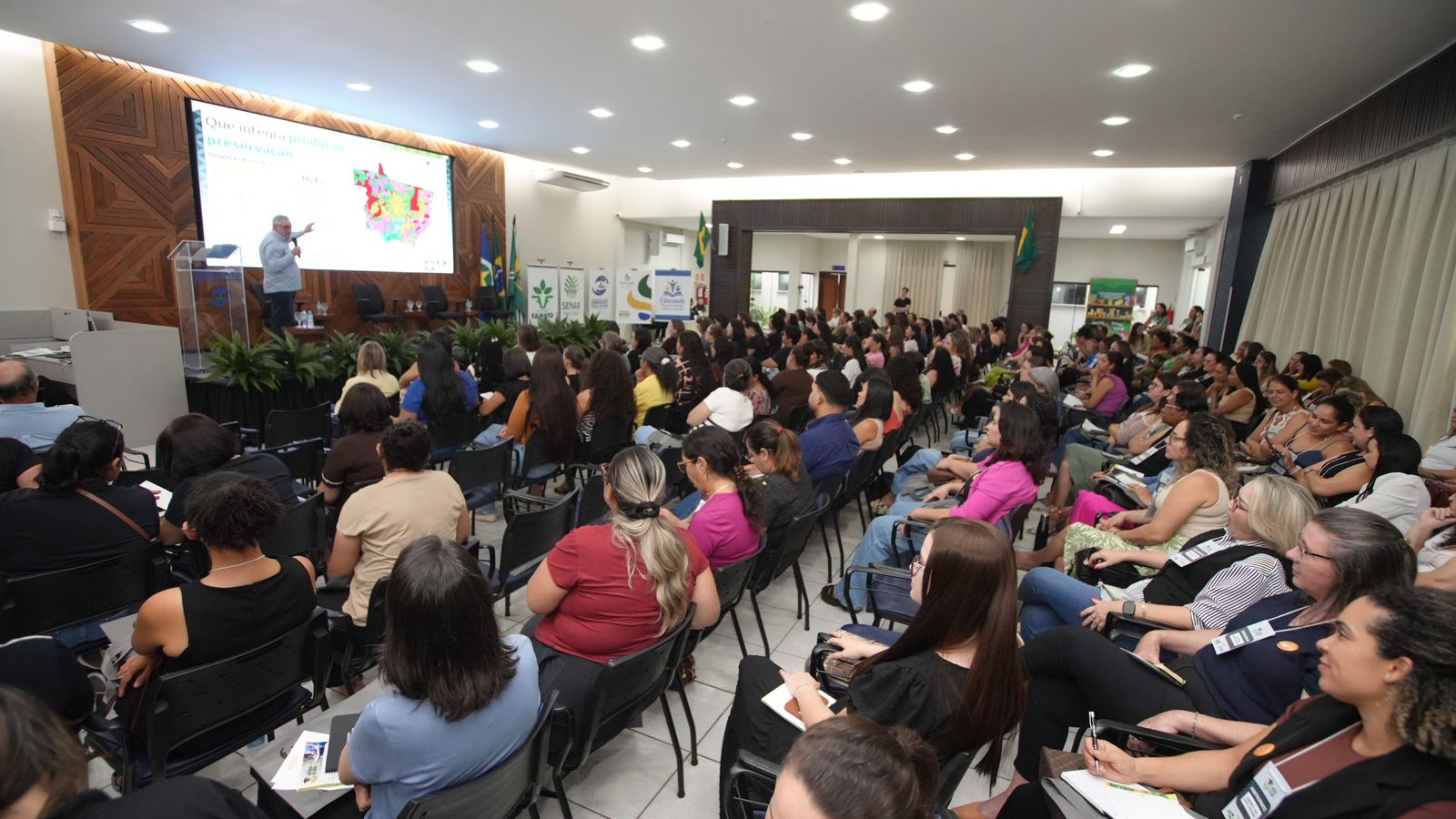 Sistema Famato | Sistema Famato/Senar apoia encontro que aproxima professores da realidade do campo em Sinop