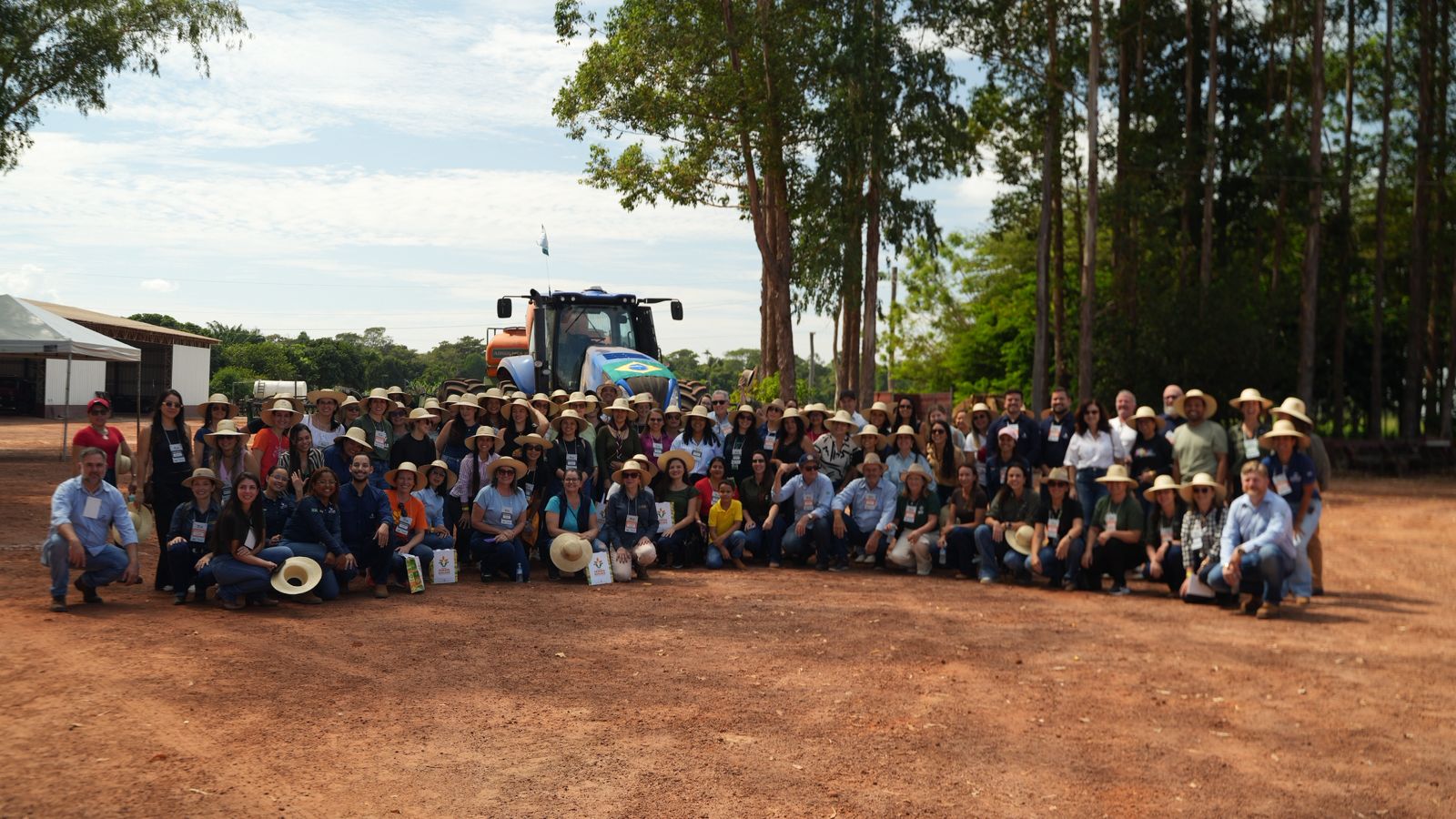 Sistema Famato | Dia de Campo encerra a programação de primeira edição do programa ‘Mestres no Agro’ com experiência in loco para professores