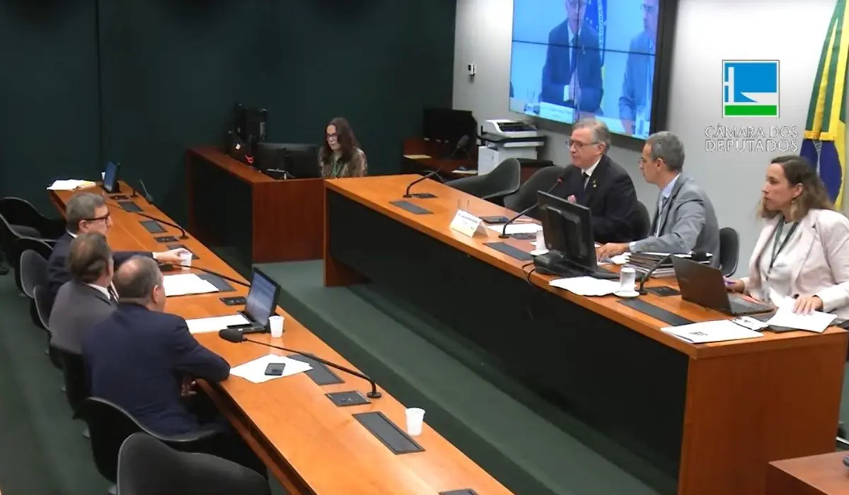 Enchimento fracionado de botijão de gás é rejeitado por comissão da Câmara